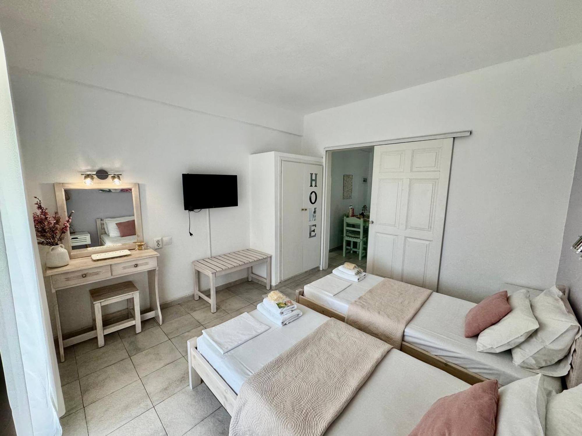 Sungate Villas Plage d'Almiros Extérieur photo