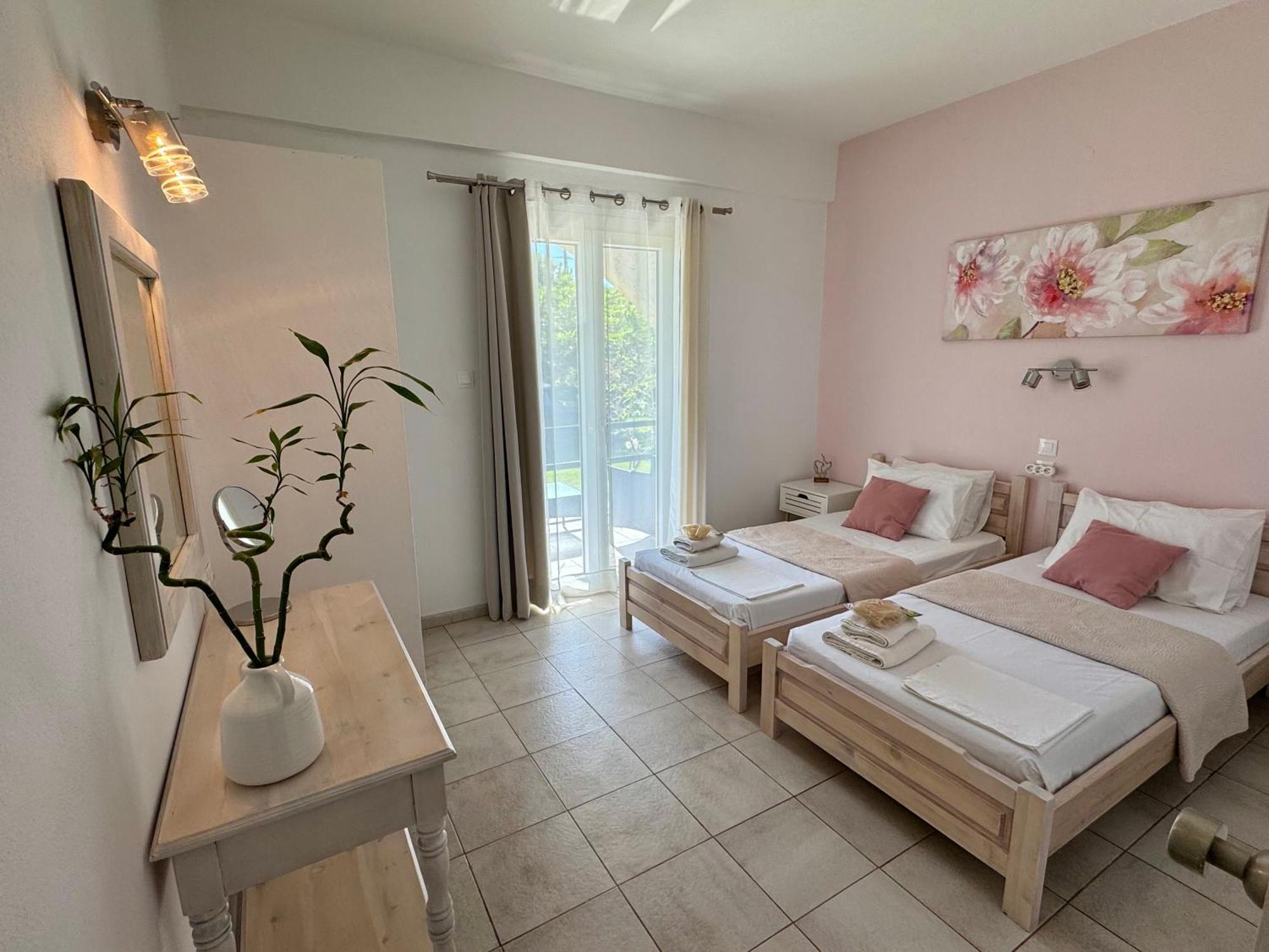 Sungate Villas Plage d'Almiros Extérieur photo
